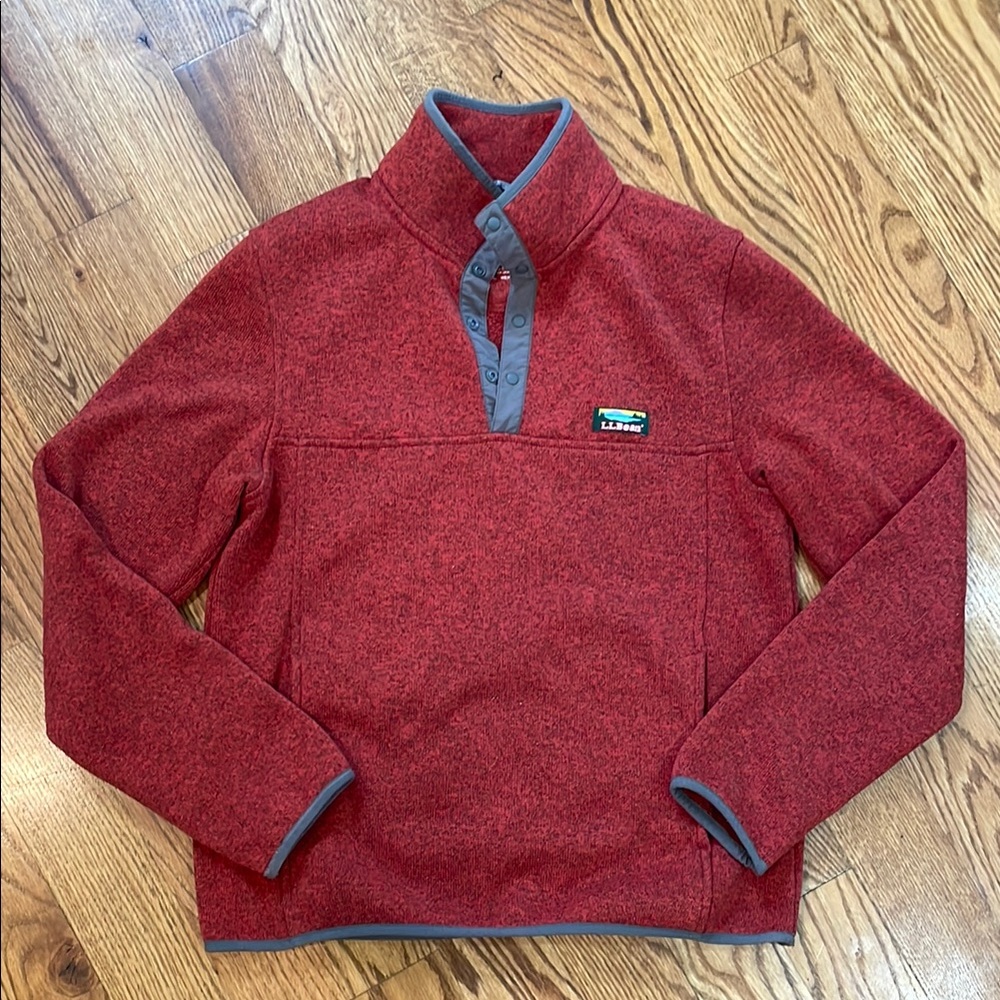 L.L. Bean Quarter Button Pullover. Size Small. Excellent Used Condition.